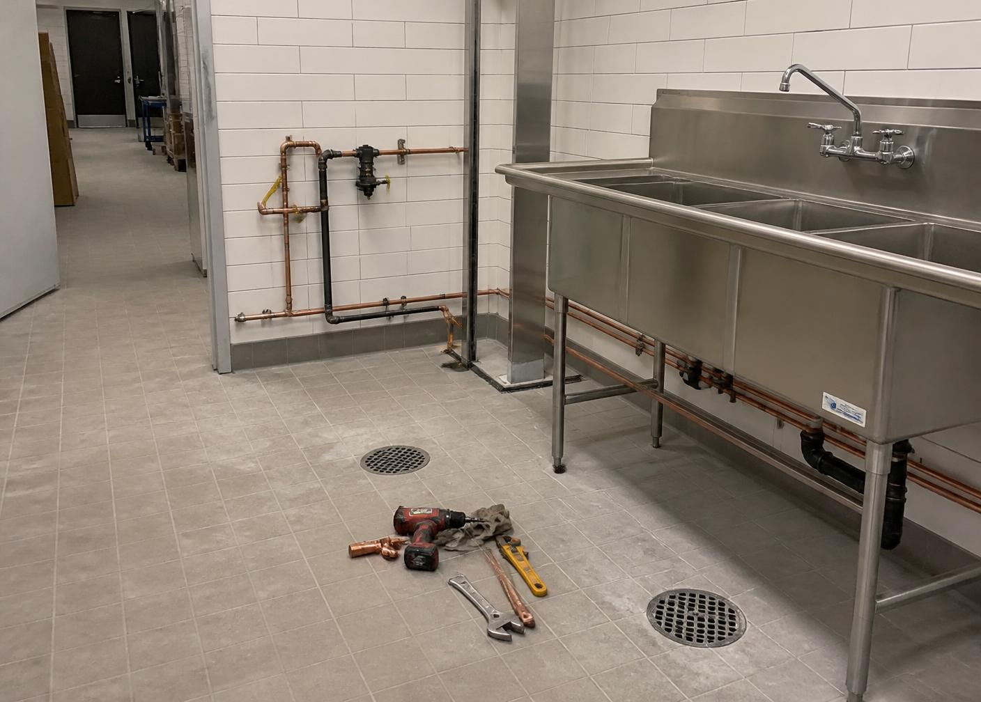 Restaurant kitchen drain and floor sinks